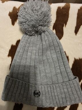 Michael Kors Light Gray Ribbed Pom Knit Beanie
